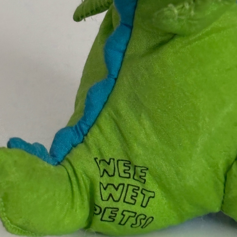 Vintage Wee Wet Pets dinosaur - Picture 5 of 13